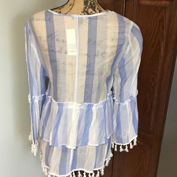 Gorgeous Signature Studio Stylish Top - Picture 2 of 3